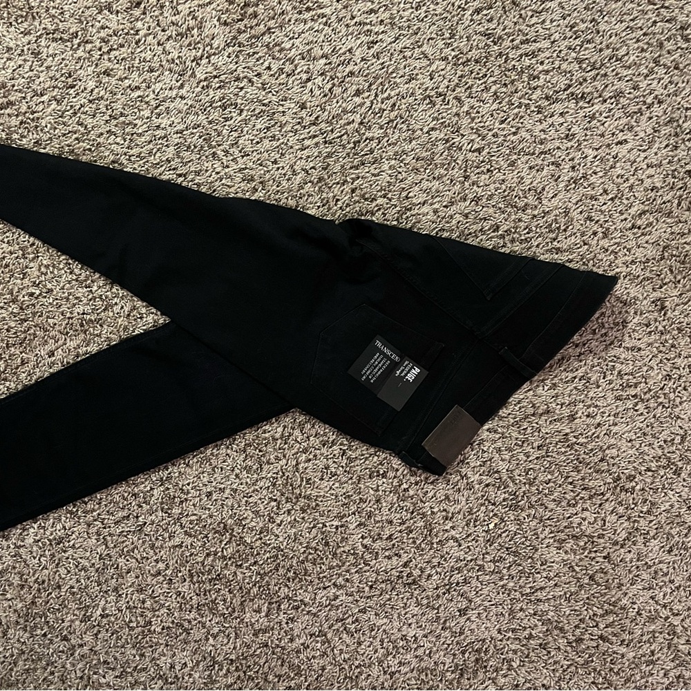 PAIGE Women’s Jeans dark blue/almost black. Cuties for any occasion. - Picture 3 of 4